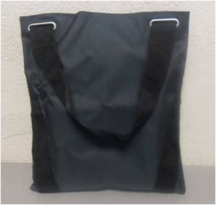 BOLSA DE MANO NORWOOD GRIS Y NEGRO 40x35 CM