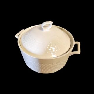 OLLA DE CERAMICA BLANCA CON TAPADERA 26 X 22 CM