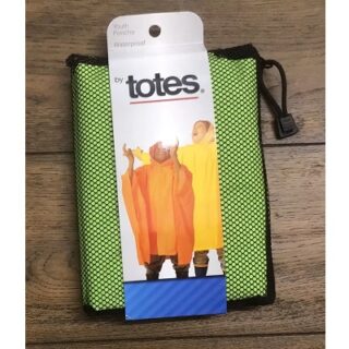 CAPA IMPERMEABLE CON BOLSA COLOR VERDE