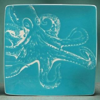 PLATO DE CERAMICA COLOR AZUL 27 X 27 CM PULPO