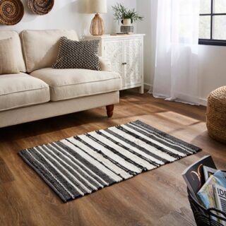 ALFOMBRA DE ALGODON RAYAS CON FLECOS 72 X 102 CM