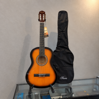 GUITARRA CLASICA SARA, 39", INCLUYE FUNDA Y PUA, NARANJA DE ORILLA SOMBREADA